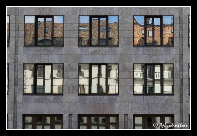 123 La façade du siège de la banque BCGE en l Ile